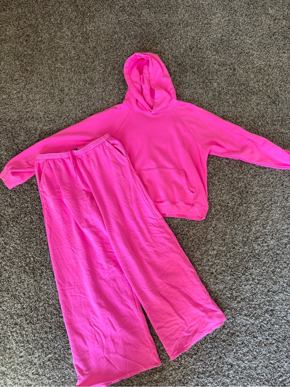 GAP - Women’s Sweat Set  - Cozy Sweat Shirt & Wide Leg Pants